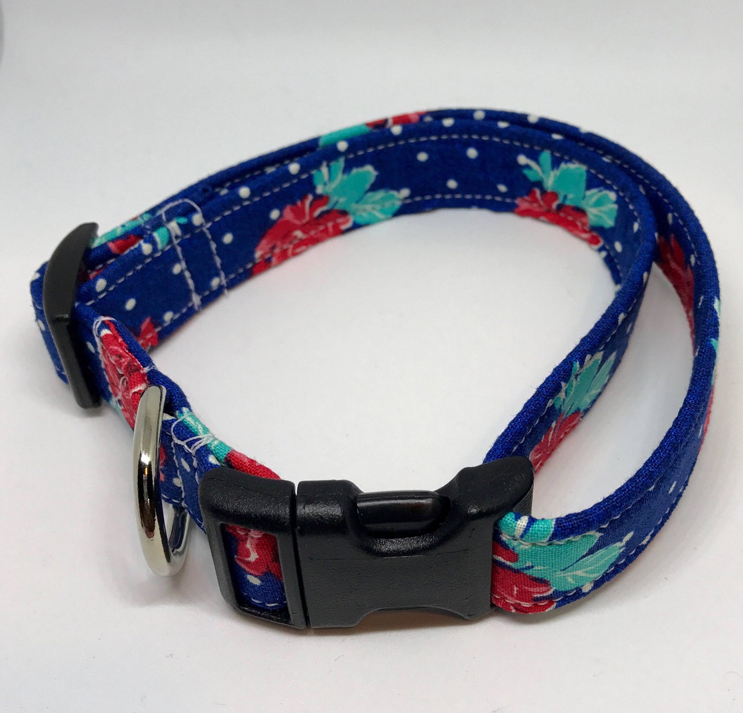 Dog Collar, girl dog collar, floral dog collar, side release collar, adjustable collar, buckle dog collar, blue, polka dots, roses, rose
