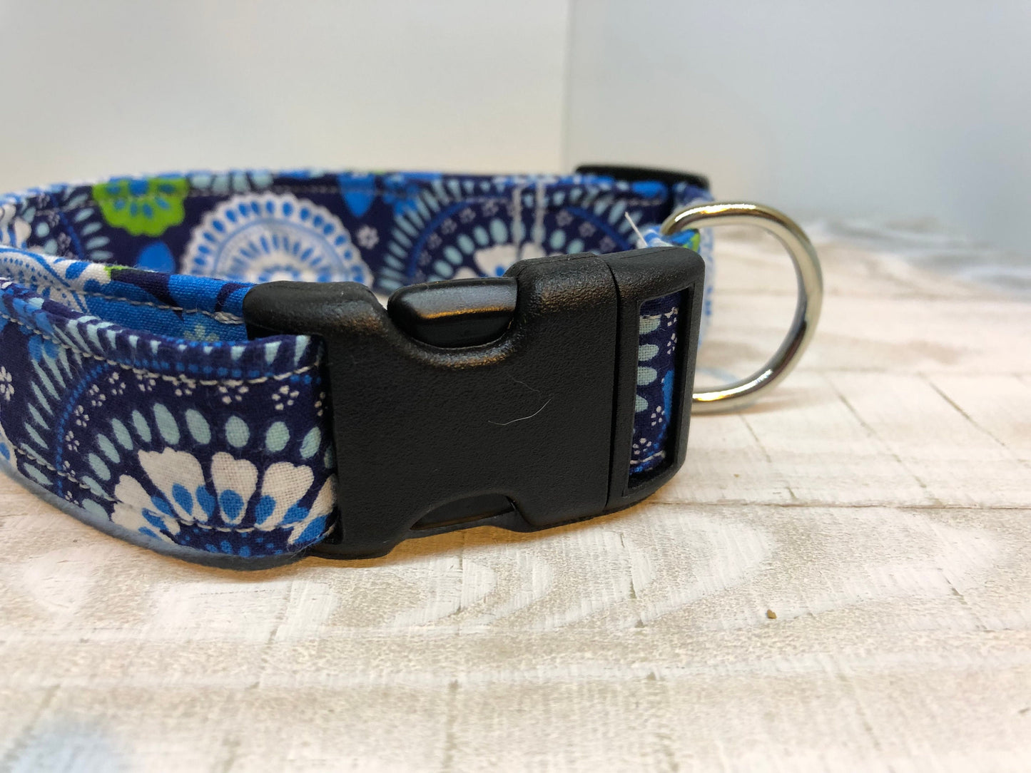 Floral dog collar, blue, green, girl dog collar, flower dog collar, adjustable collar, washable collar, eco friendly, side release collar,