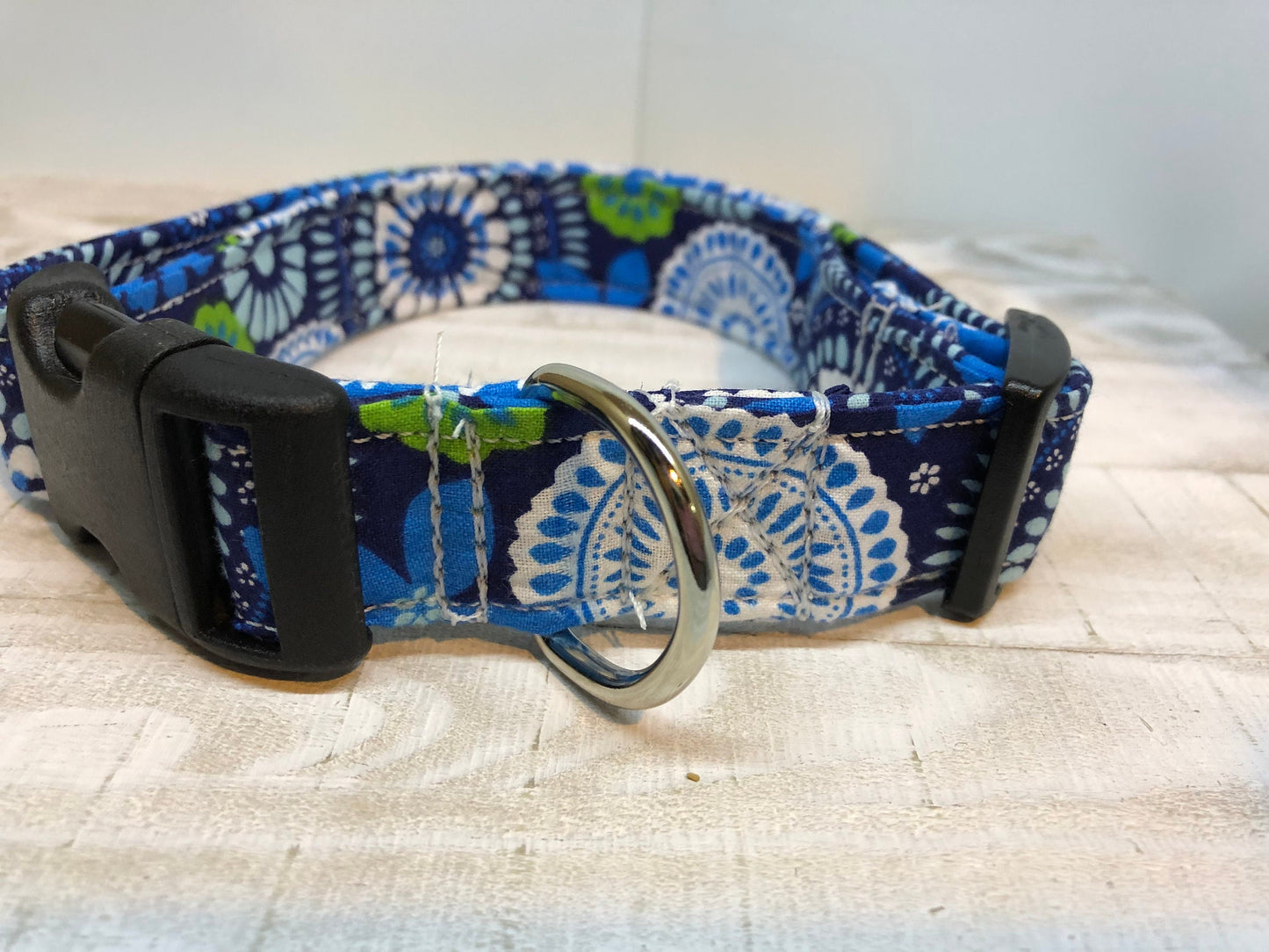 Floral dog collar, blue, green, girl dog collar, flower dog collar, adjustable collar, washable collar, eco friendly, side release collar,