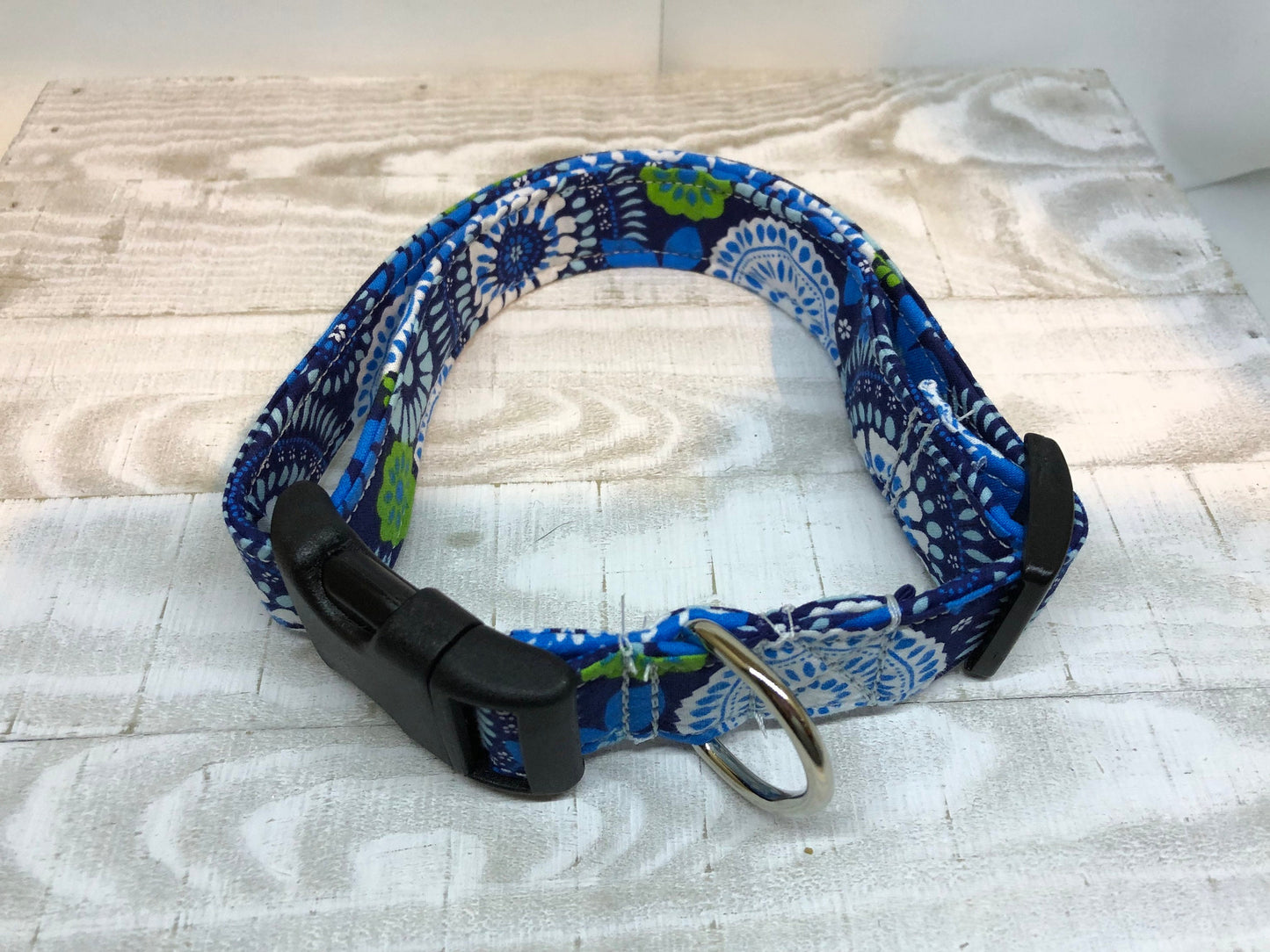 Floral dog collar, blue, green, girl dog collar, flower dog collar, adjustable collar, washable collar, eco friendly, side release collar,