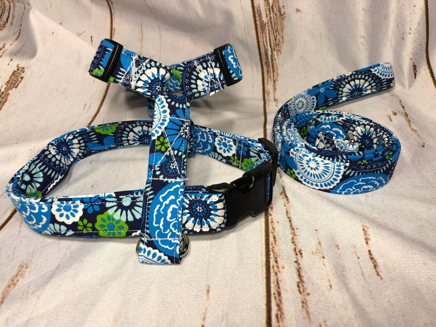 Dog harness, Harness and leash, step in harness, standard harness, dog harness set, floral harness, adjustable, floral, blue, green, flowers