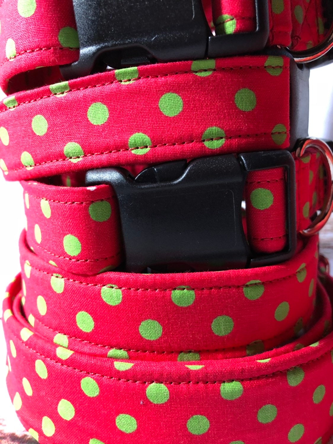 Dog Collar, adjustable dog collar, side release dog collar, holiday dog collar, Christmas dog collar, red and green polka dot, Christmas