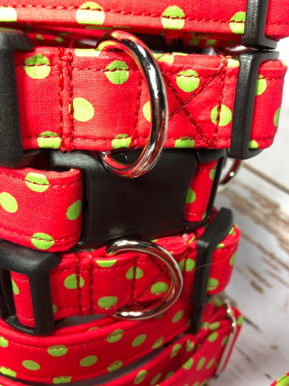 Dog Collar, adjustable dog collar, side release dog collar, holiday dog collar, Christmas dog collar, red and green polka dot, Christmas