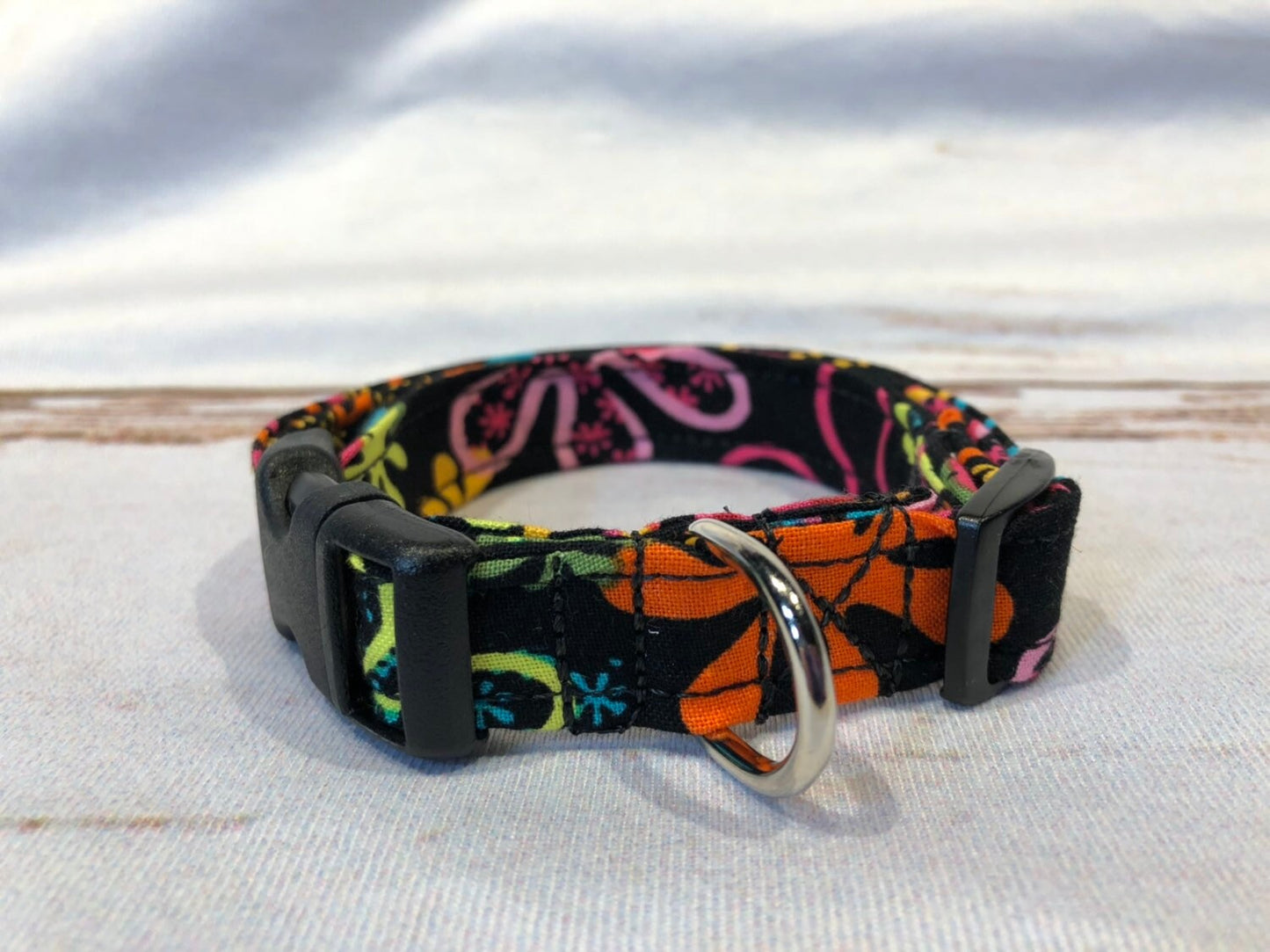 Dog Collar, dog collar girl, neon floral dog collar, adjustable collar, buckle dog collar, nylon collar, floral, neon, flowers