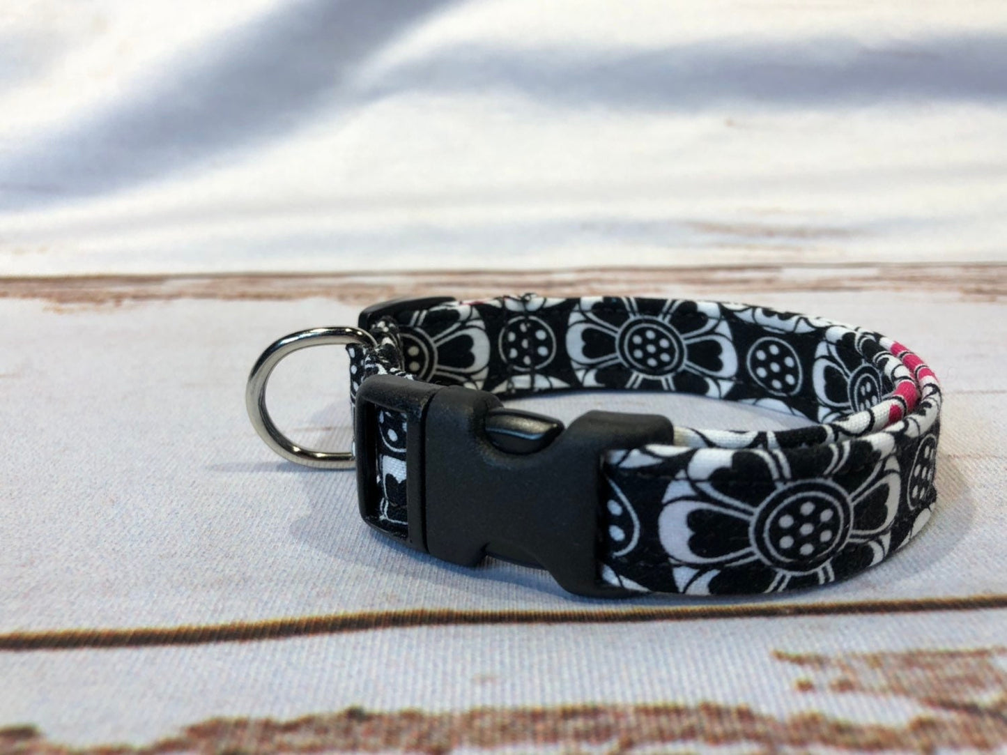Dog Collar, dog collar girl, hot pink floral collar, adjustable collar, buckle dog collar, fuchsia, flowers, pink, black, flower