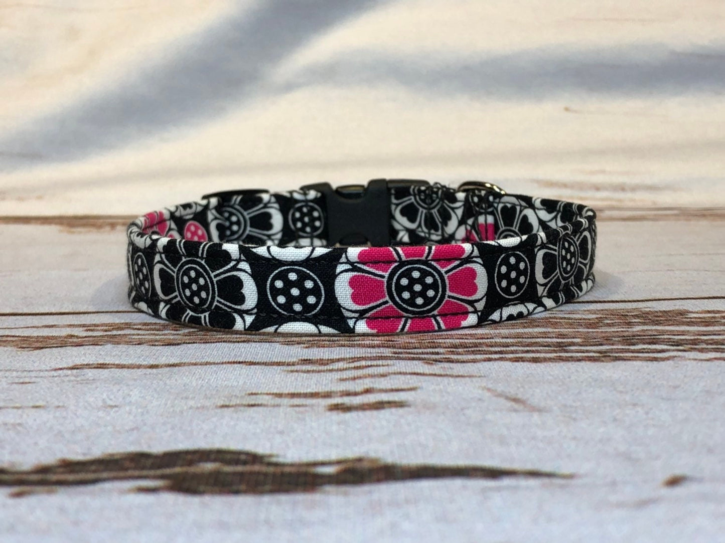 Dog Collar, dog collar girl, hot pink floral collar, adjustable collar, buckle dog collar, fuchsia, flowers, pink, black, flower