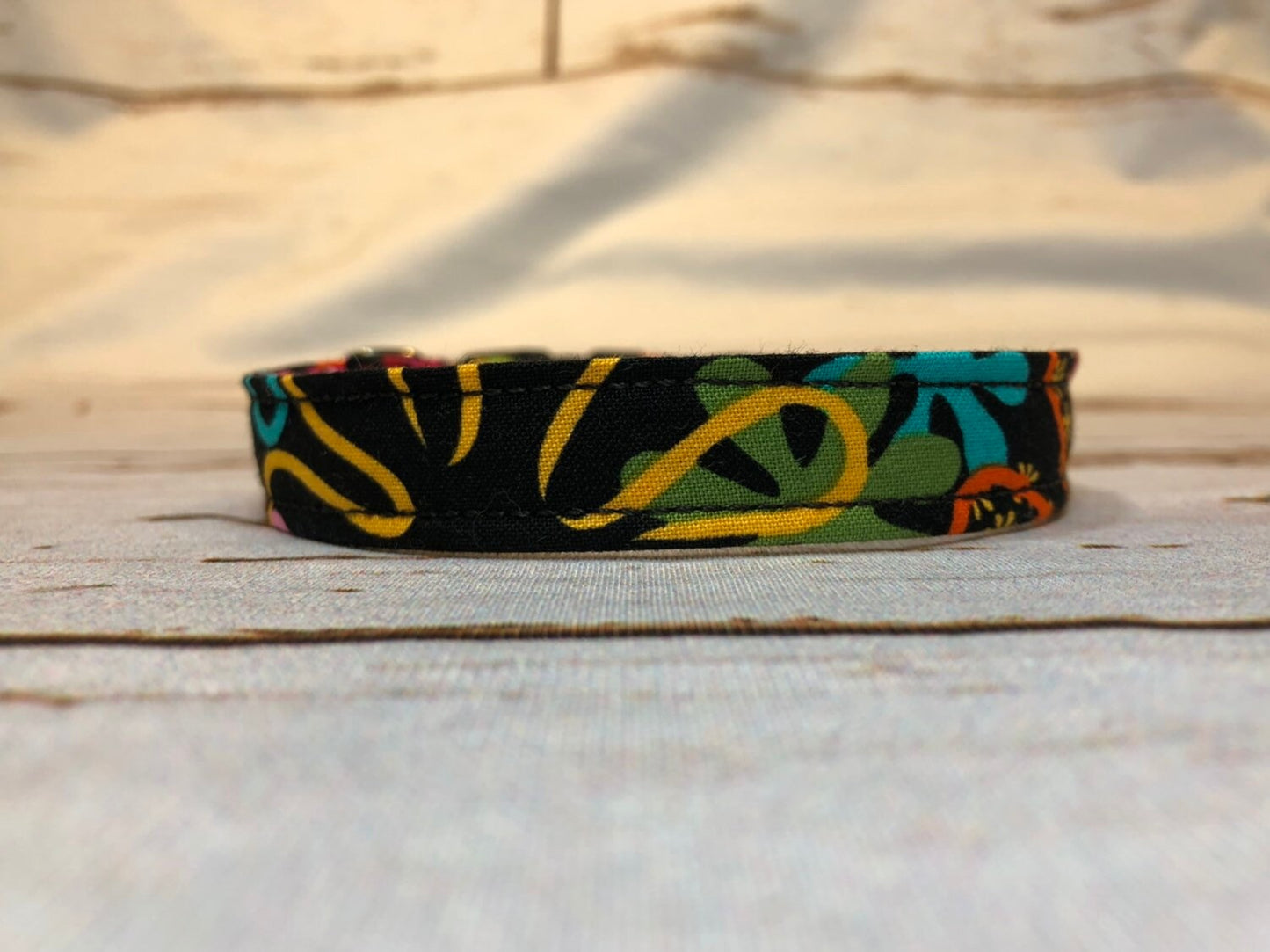 Dog Collar, dog collar girl, neon floral dog collar, adjustable collar, buckle dog collar, nylon collar, floral, neon, flowers