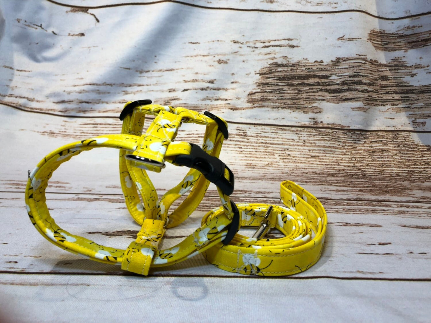 Dog harness, Harness and leash, step in harness, dog harness set, standard harness, roman dog harness, adjustable, bee dog harness, yellow