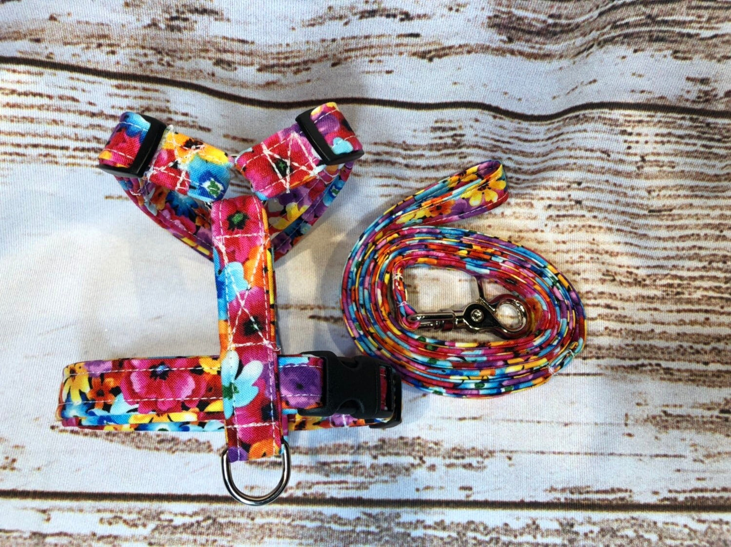Dog harness, Harness and leash, step in harness, standard harness, adjustable harness, floral dog harness, flowers, girl dog harness, floral