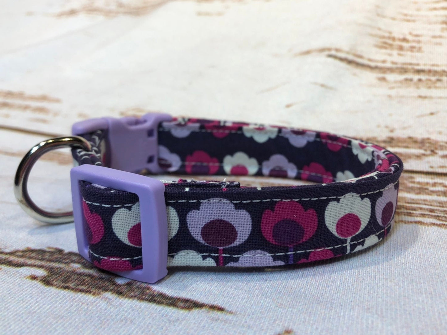 Dog Collar, girl dog collar, floral dog collar, adjustable collar, buckle dog collar, floral dog collar, tulips, purple dog collar