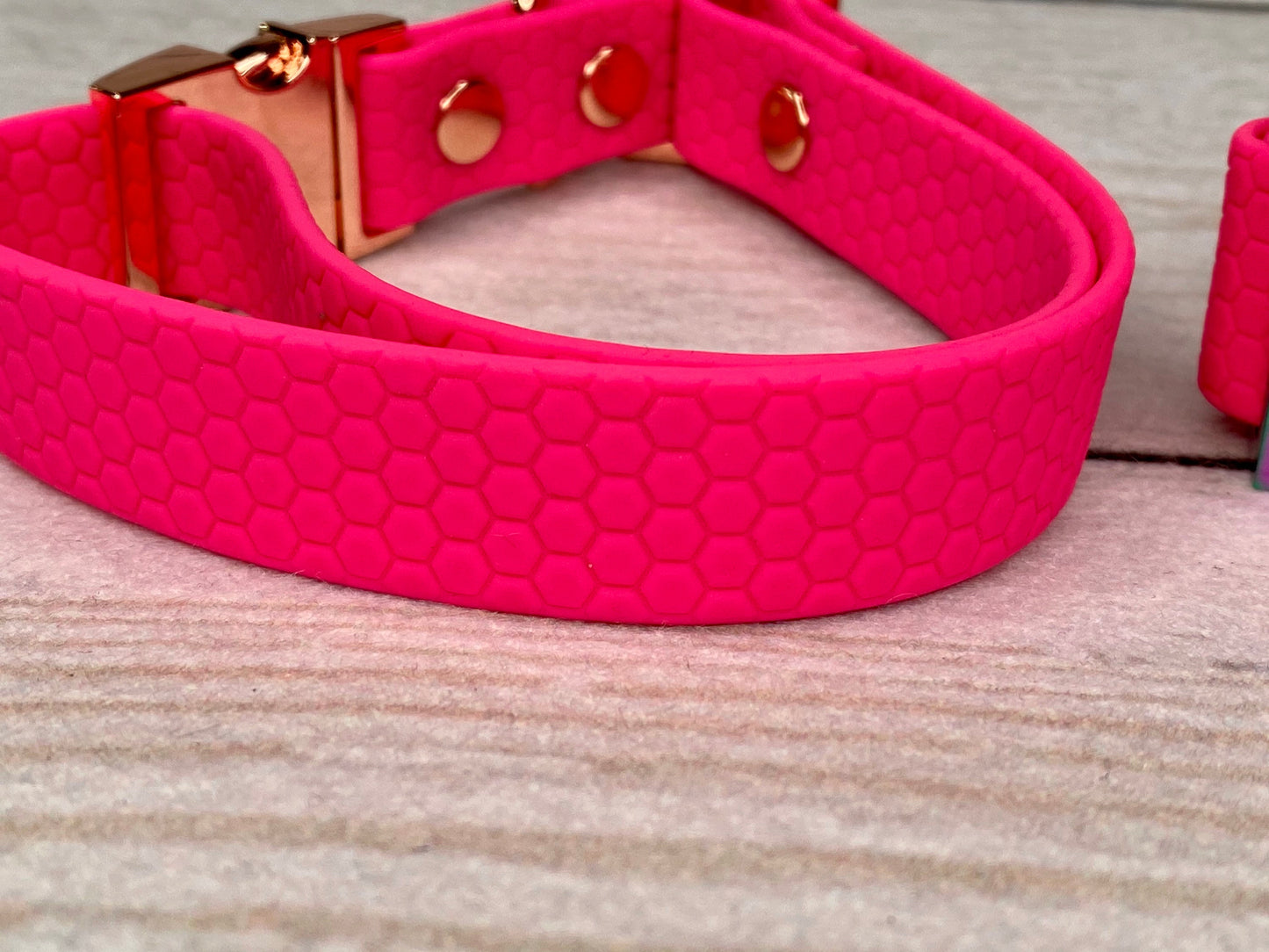 Waterproof dog collar, dog collar, neon pink dog collar, buckle dog collar, waterproof dog collar, Adjustable pvc Dog Collar, Hexa