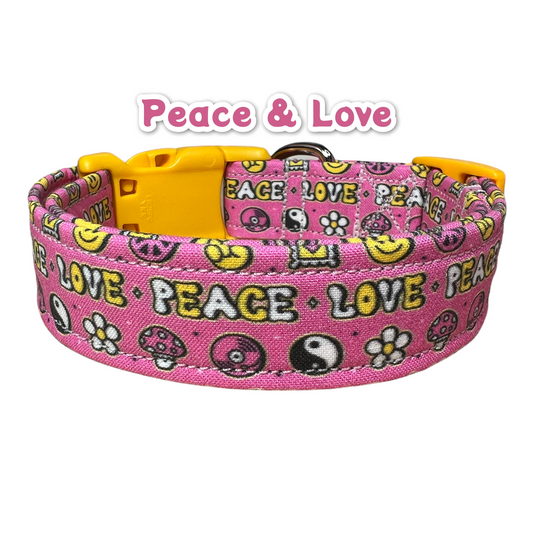 Peace and love dog collar, collar for dogs, girl dog collar, hippy dog collar, quick release collar, adjustable collar, retro dog collar