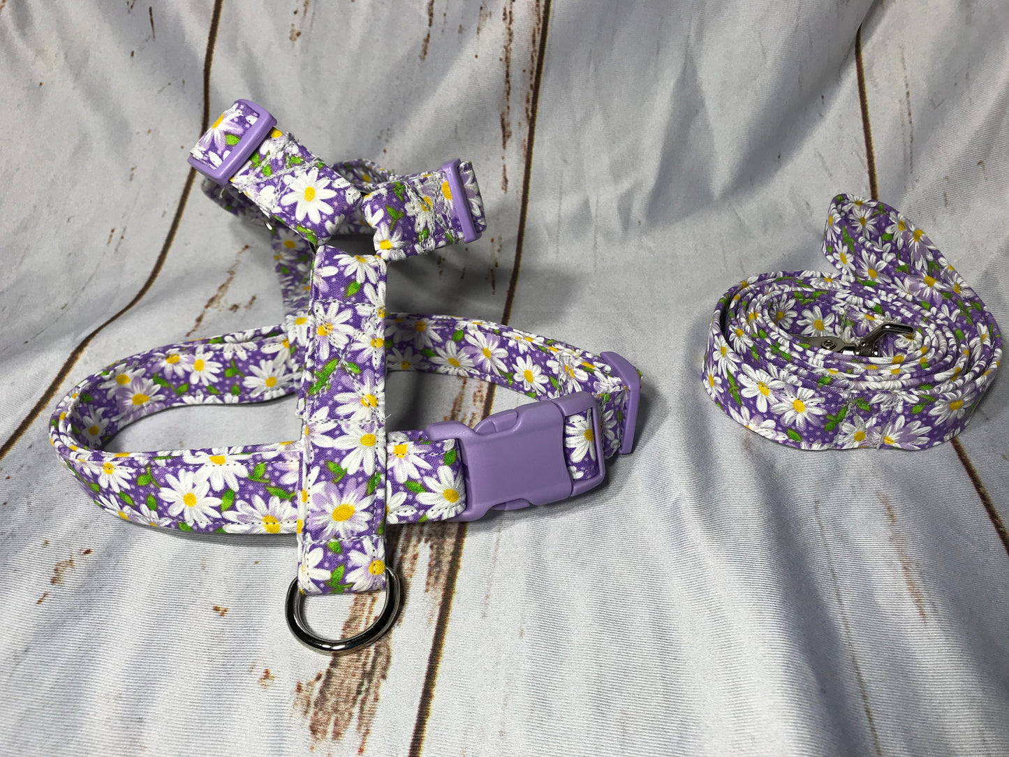 Dog harness, Harness and leash, step in harness, standard harness, dog harness set, adjustable harness, daisy dog harness, daisies, purple