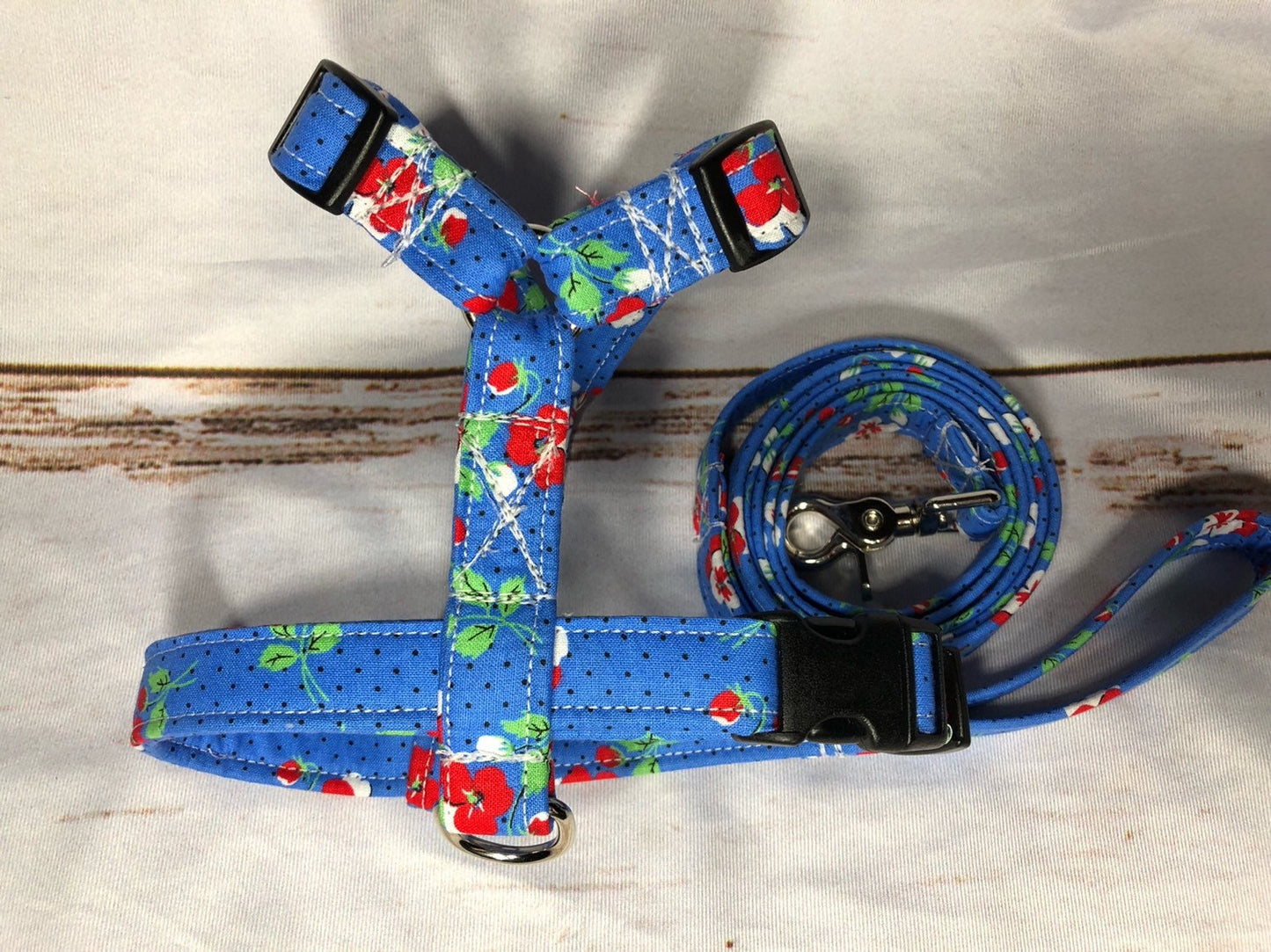 Dog harness, harness and leash, girl dog harness, dog halter, leash, step in harness, standard harness, dog harness set, blue and red floral