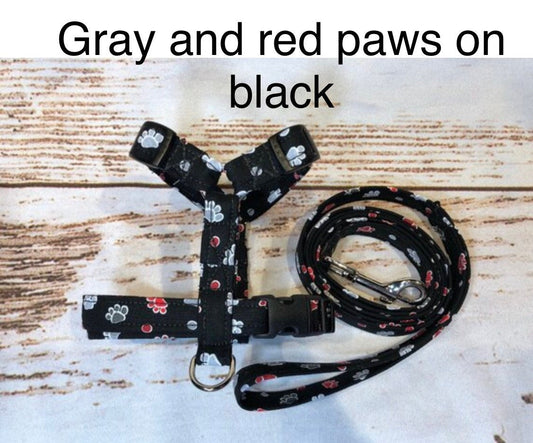 Dog harness, Harness and leash, step in harness, standard harness, dog leash, dog harness set, paw prints, black harness, paws on black