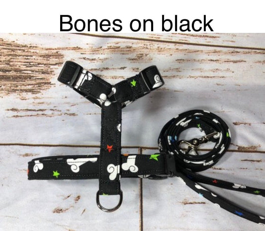 Dog harness, Harness and leash, step in harness, standard harness, adjustable harness, leash,  boy dog harness, bones, stars on black