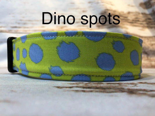 Dinosaur dog collar, dog collar, dinosaur spots, cute dog collar, adjustable, side release, fabric collar, washable dog collar, green, Dino