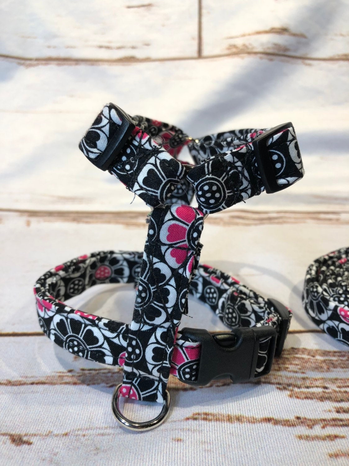 Dog harness, harness and leash, step in harness, standard harness, dog harness set, adjustable harness, floral, Black and fuchsia flowers