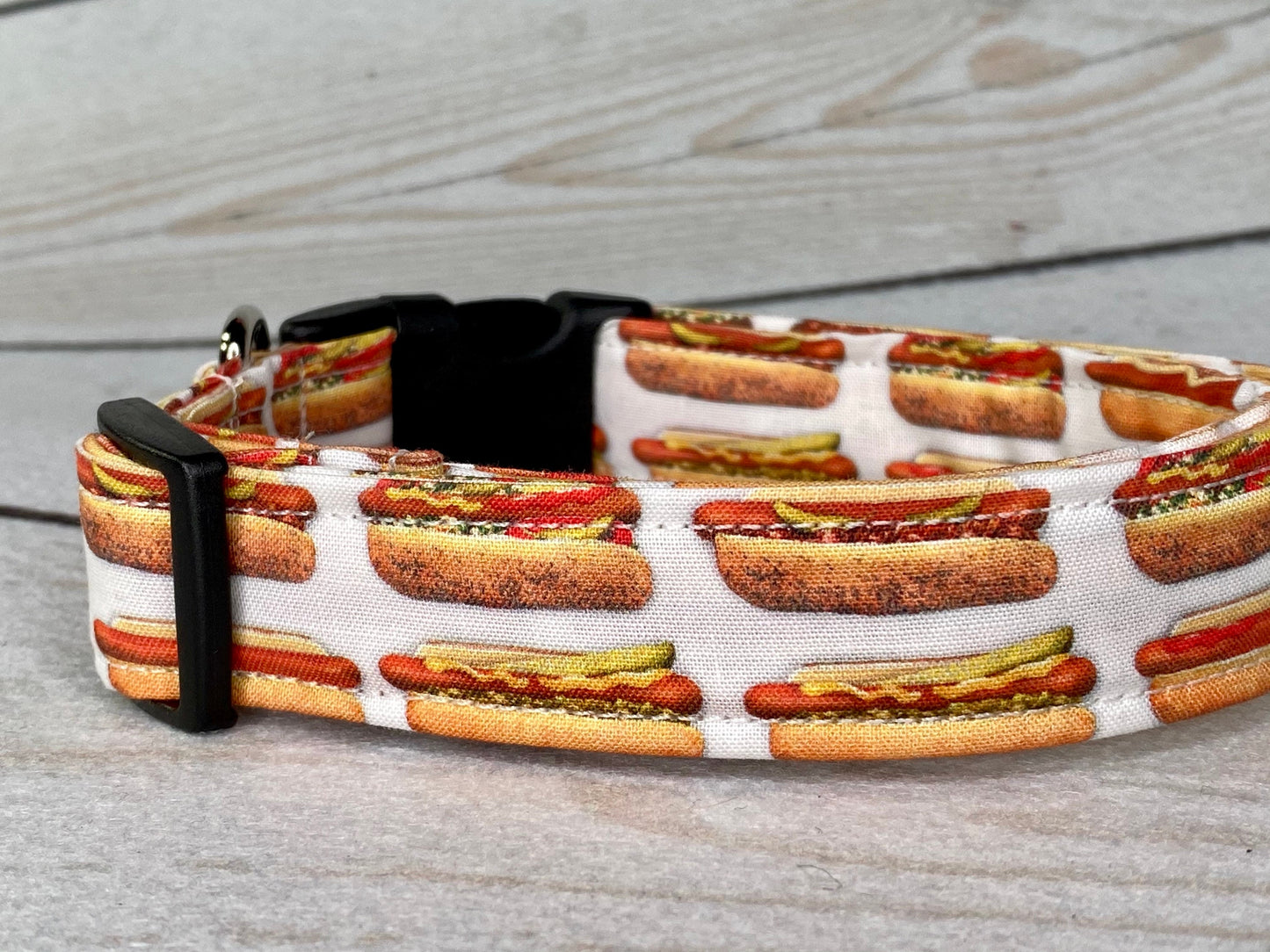 Dog collar, funny dog collar, hot dog collar, food dog collar with hot dogs, hot dog lover, adjustable dog collar, fabric dog collar