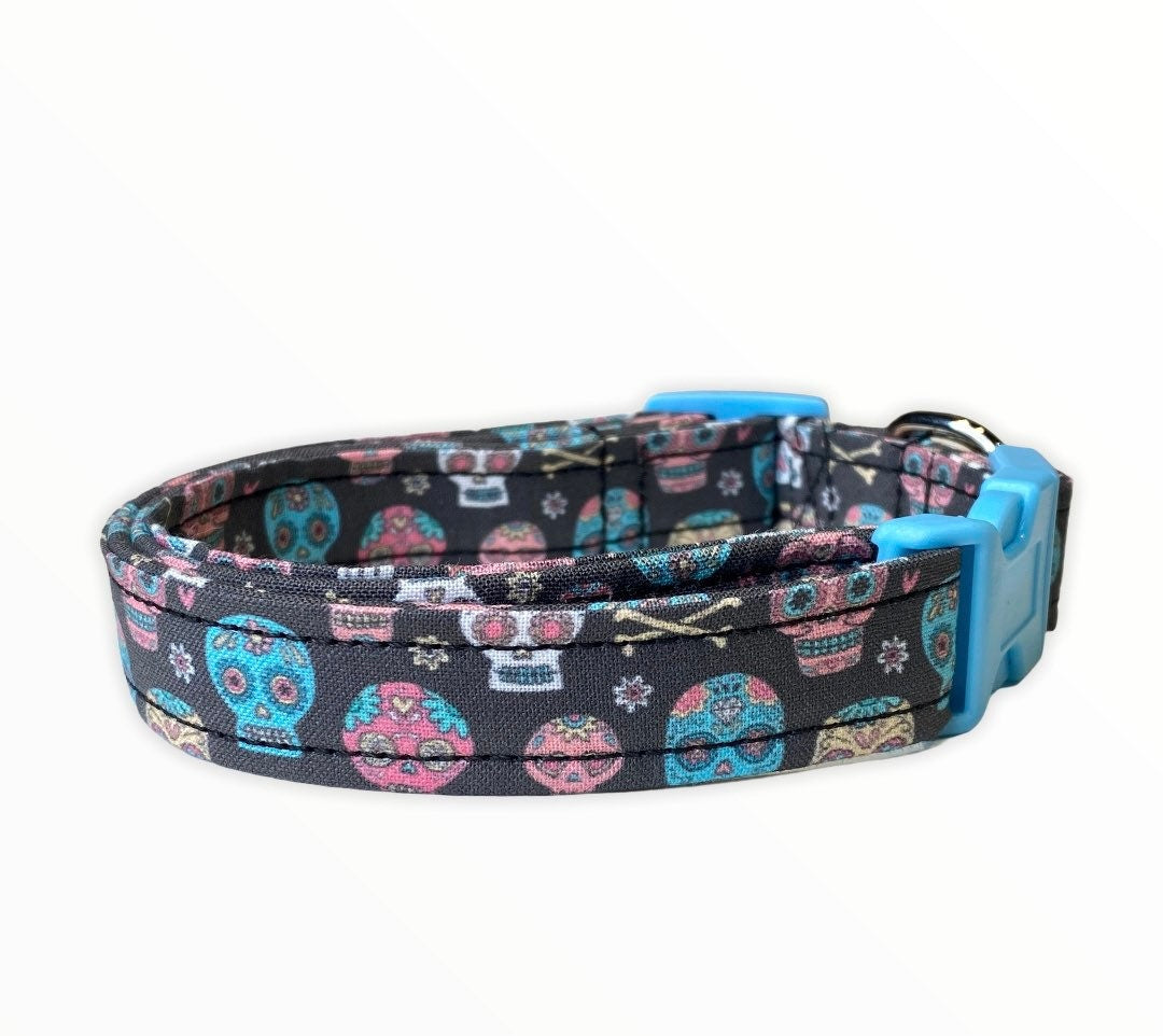 Dog collar, skull dog collar, sugar skull dog collar, fabric dog collar, day of the dead dog collar, custom dog collar, colored buckles