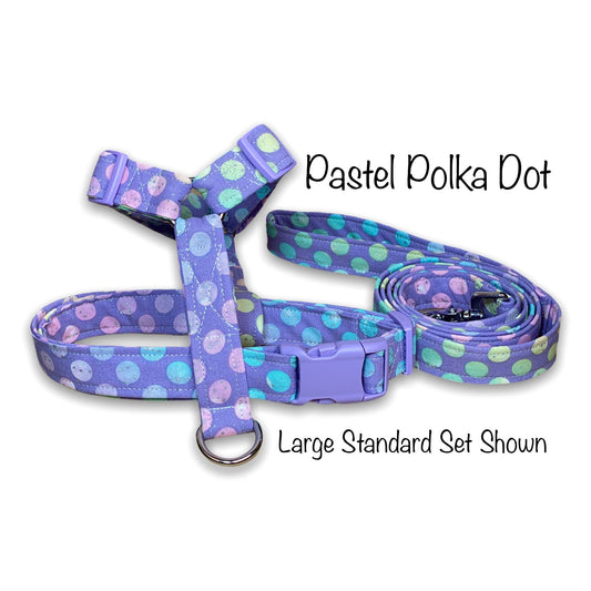 Polka dot dog harness and leash set, standard Roman harness, step in harness, matching leash, light purple, polka dots, pastel, adjustable